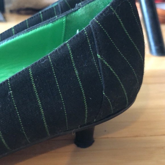 Luc Berjen• Kitten Heeled Pinstriped Loafers - Picture 7 of 11